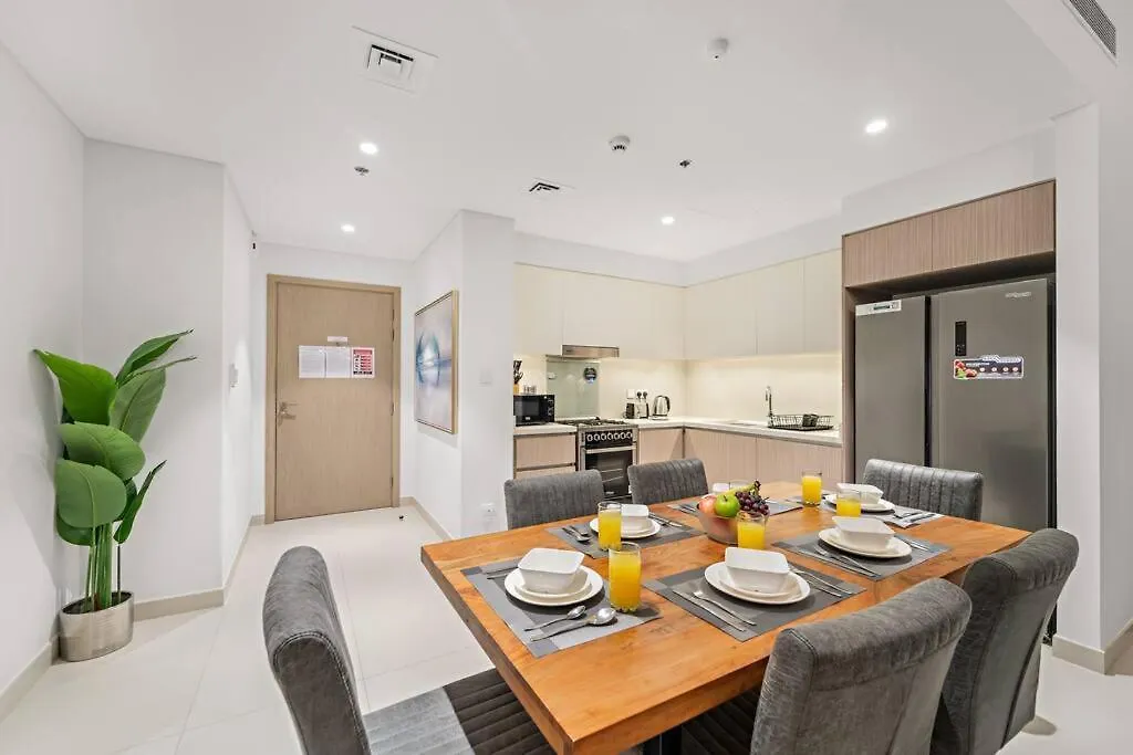 First Class 2Br Glamour Retreat Dubai