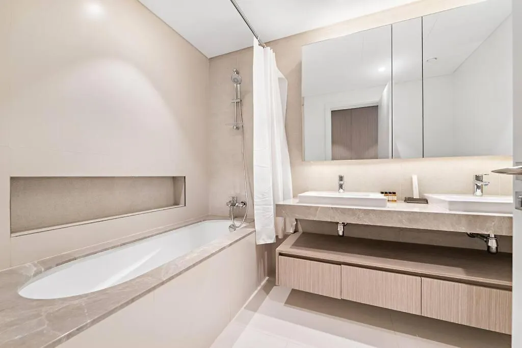 Apartment First Class 2Br Glamour Retreat Dubai