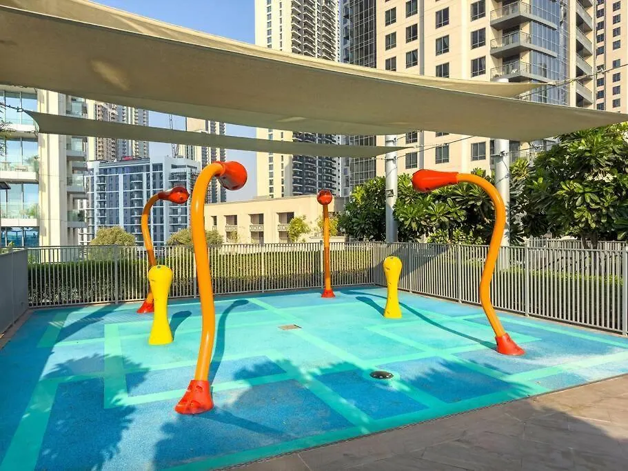 First Class 2Br Glamour Retreat Dubai Apartment